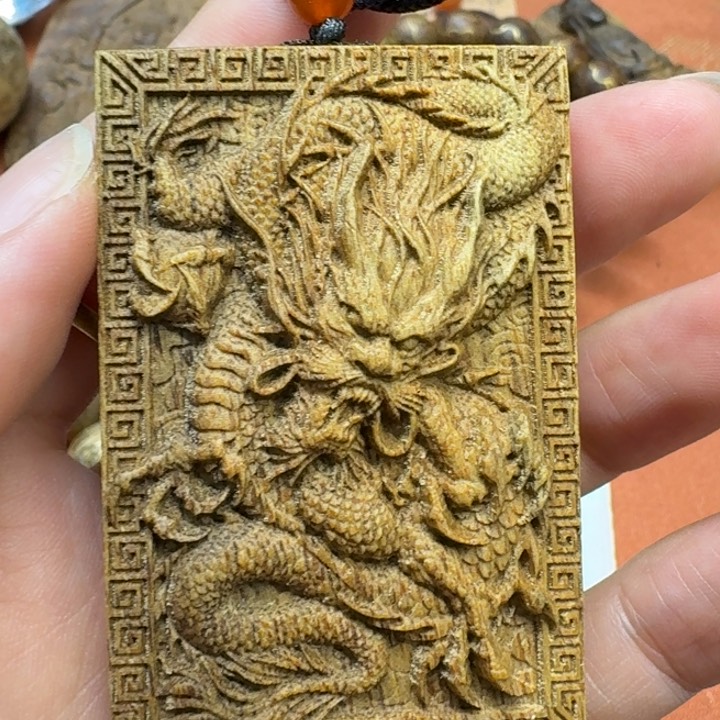 大叶紫檀（黑酸枝木类）