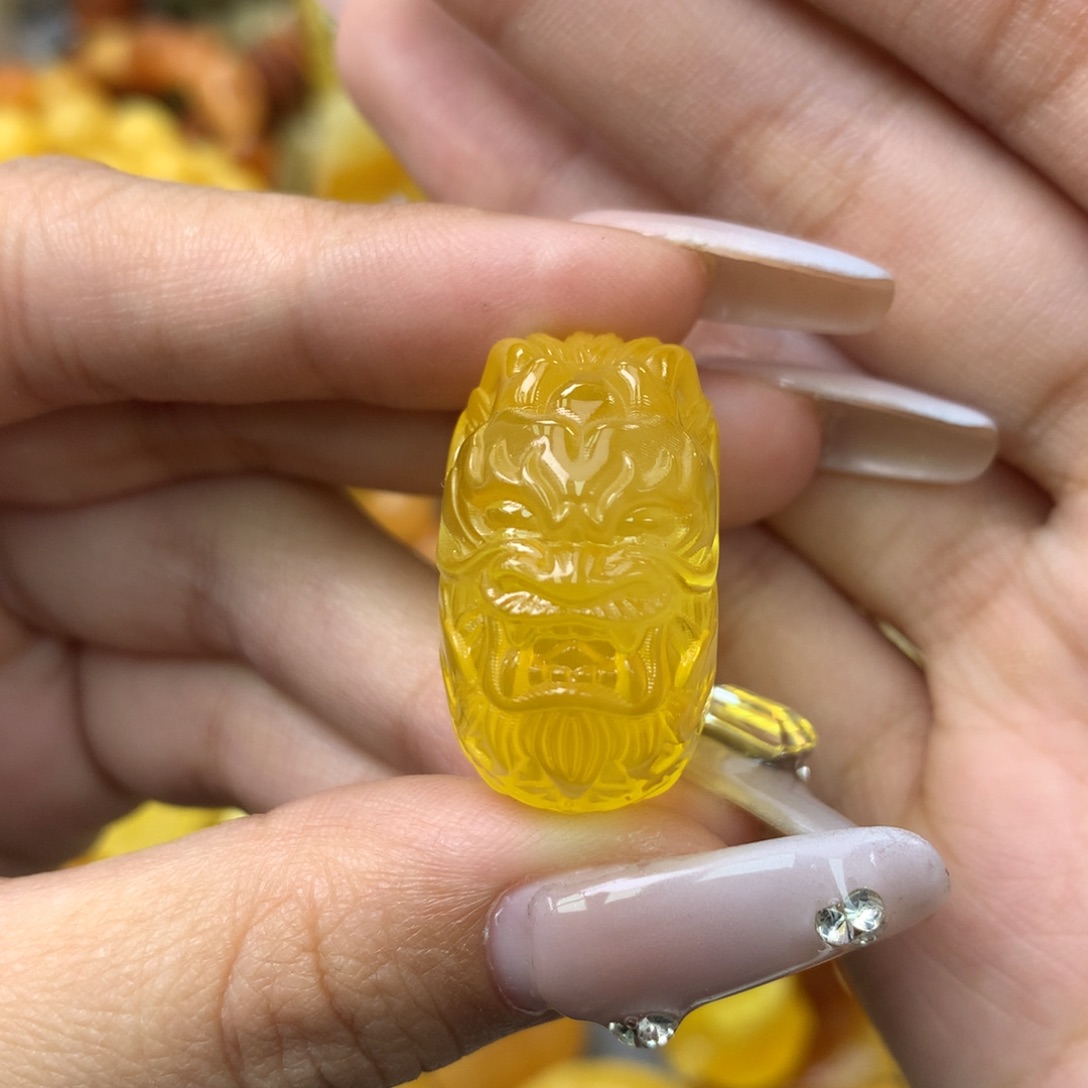 琥珀未镶嵌珠宝奇石28