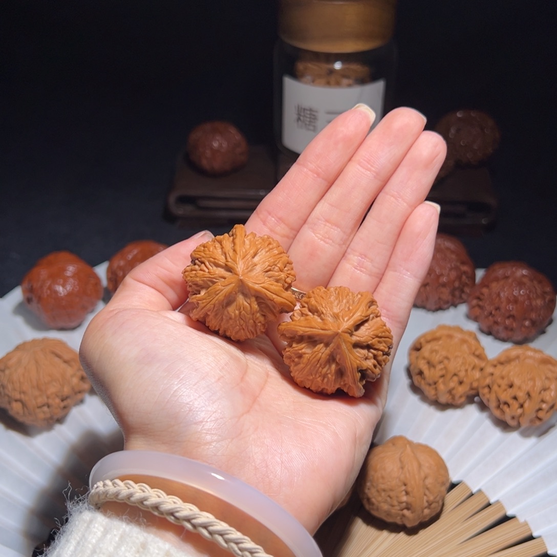 文玩核桃吊坠35文山