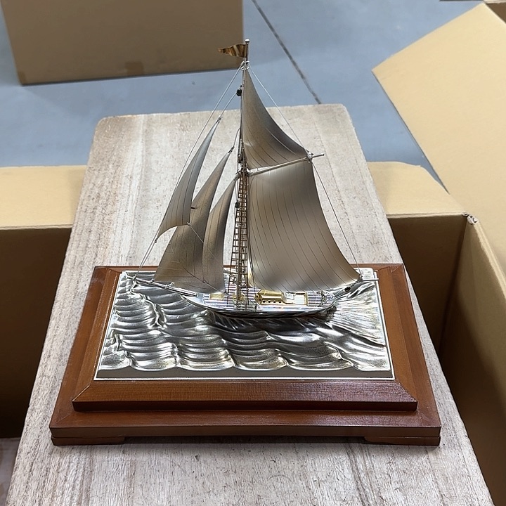 噗哈哈哈哈哈哈哈哈哈我笑