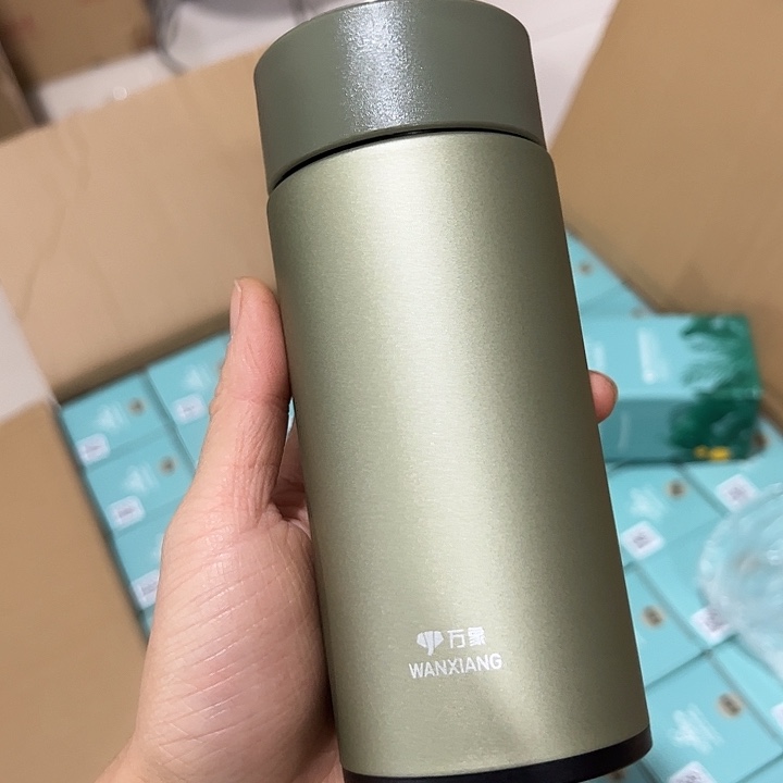 万象D20A绿色304没有网315保温杯加杯套