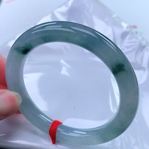 翡翠手镯（圆镯）未镶嵌39 号翡翠手镯