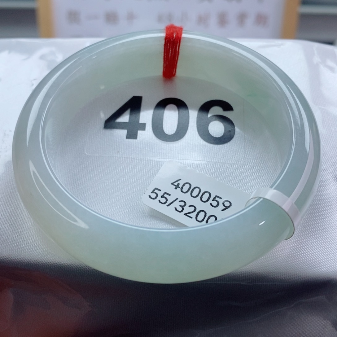 翡翠手镯未镶嵌天然A货翡翠手镯