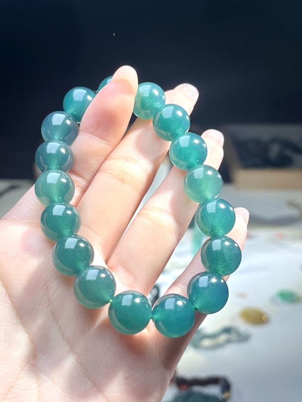 天然A货翡翠手串