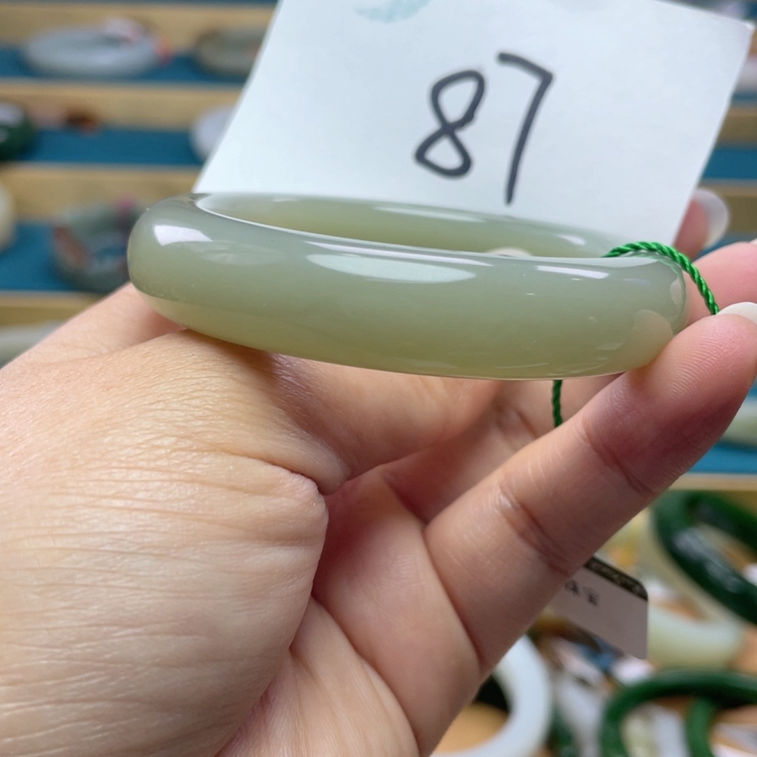 未镶嵌手镯和田玉圈口51