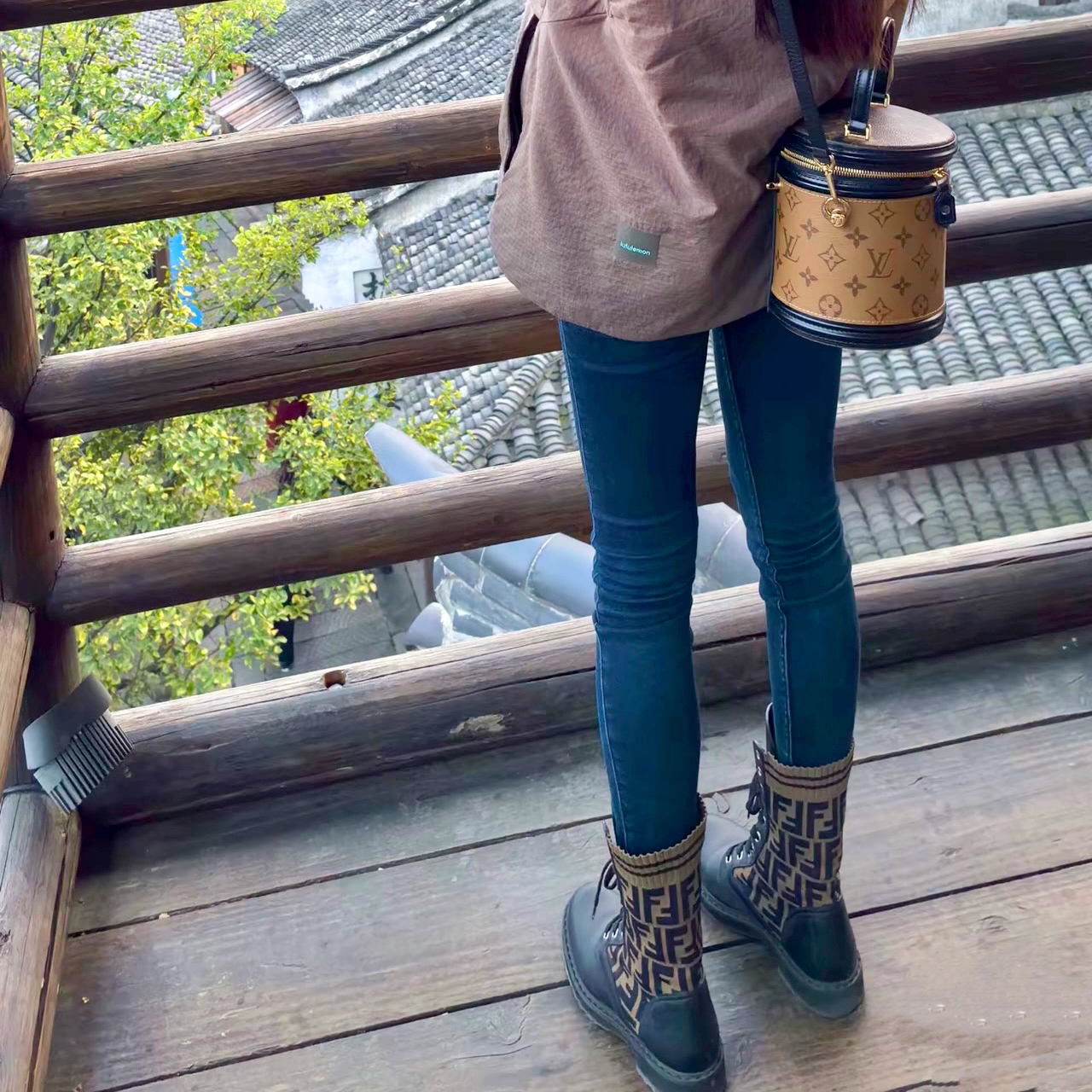 99新 FENDI/芬迪 35码 fendi满印靴子 98新 lz00697