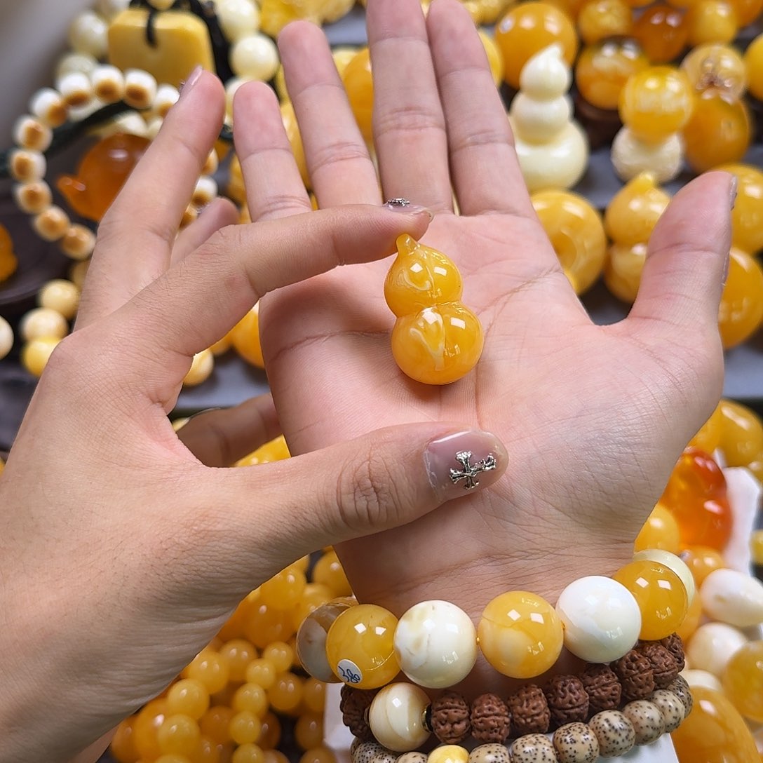 琥珀珠宝奇石未镶嵌葫芦