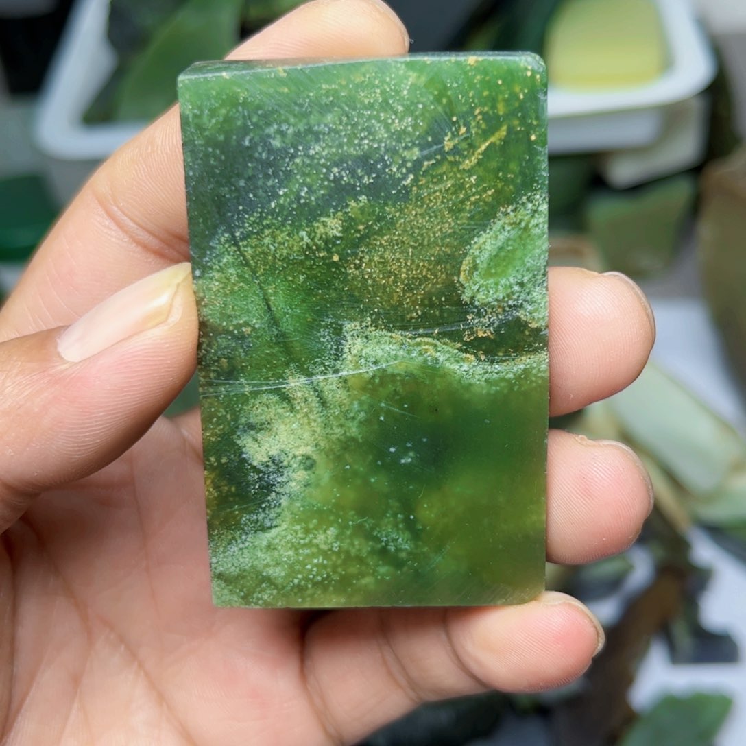 未镶嵌和田玉（碧玉）珠宝半成品