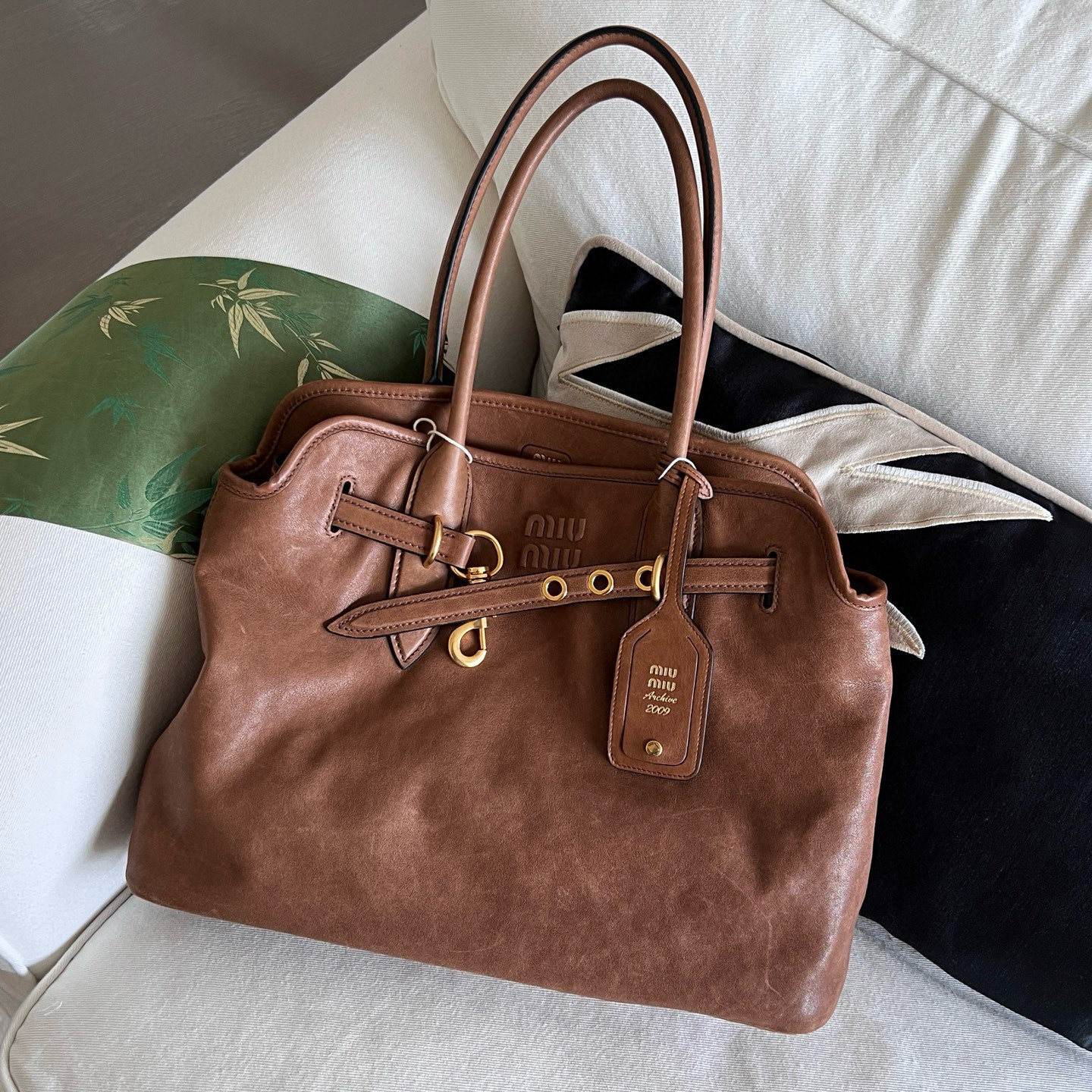 95新 MIU MIU/缪缪 千禧一代-nappa手提包手提单肩包13715929