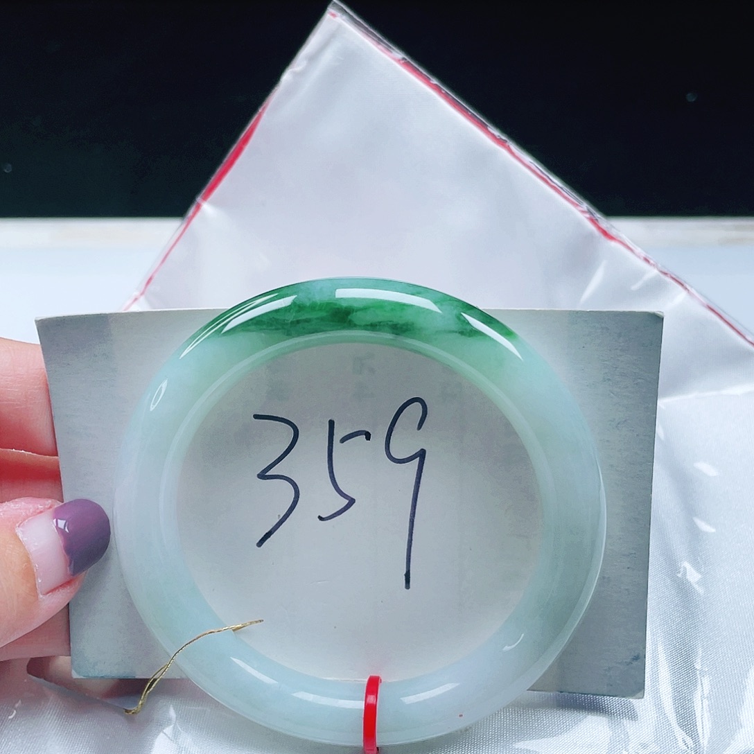 翡翠未镶嵌手镯（圆镯）缅甸翡翠54