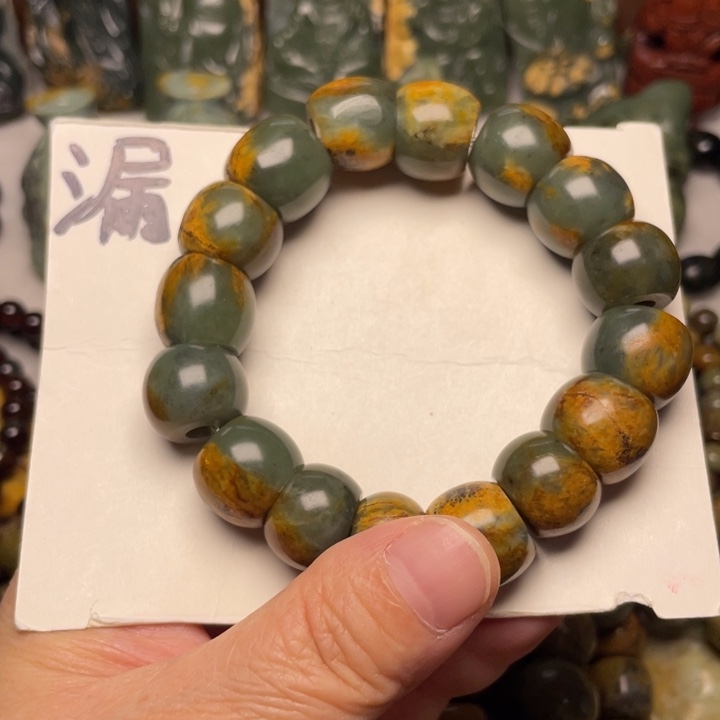 岫岩河磨玉（透闪石质玉）未镶嵌颈饰