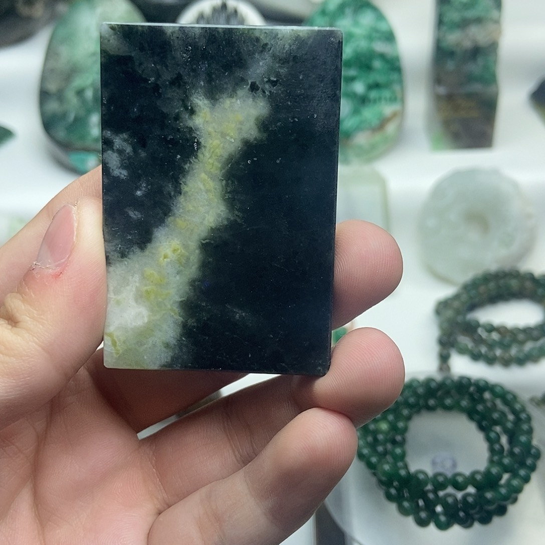 独山玉未镶嵌独山玉