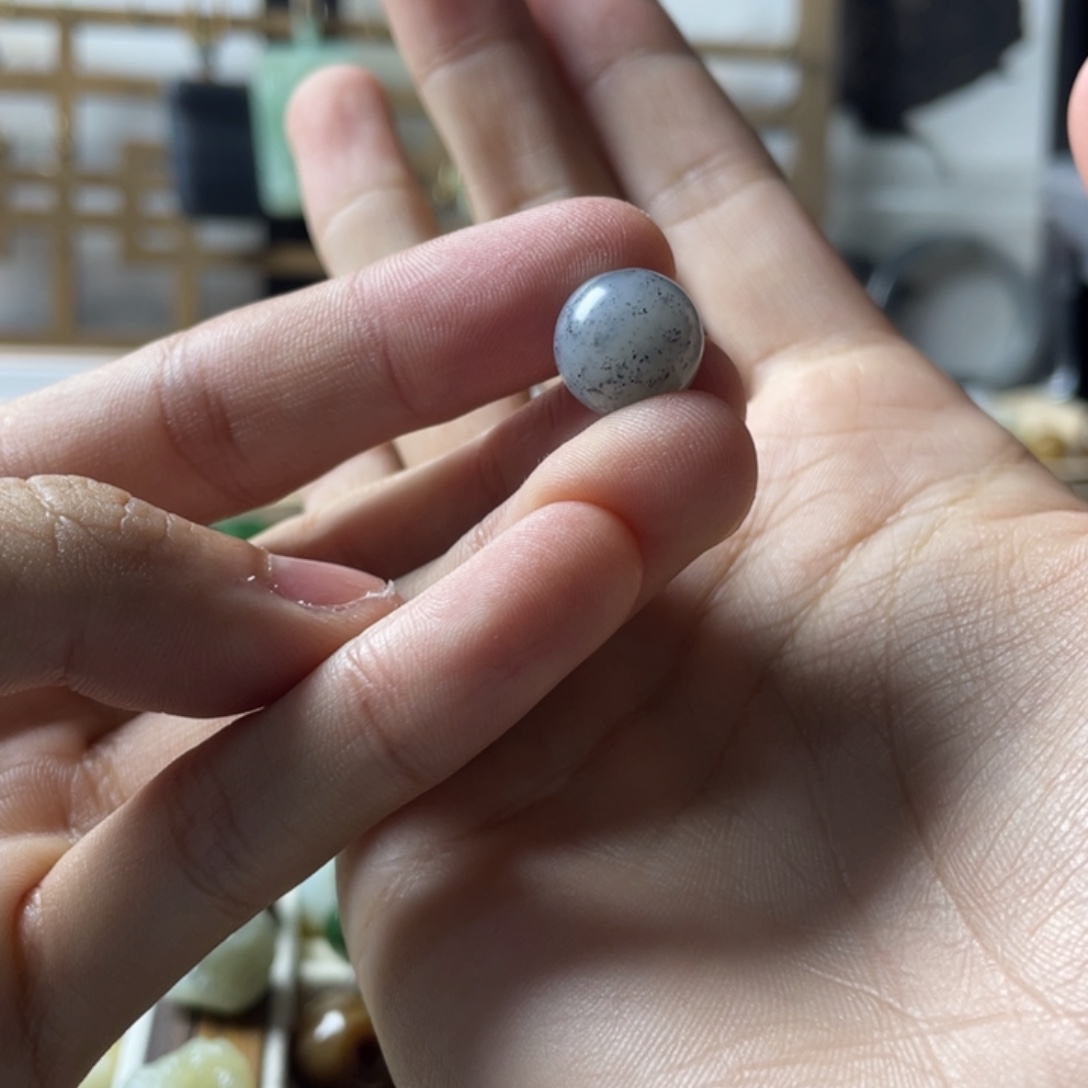 向***光和田玉（糖玉）未镶嵌挂件