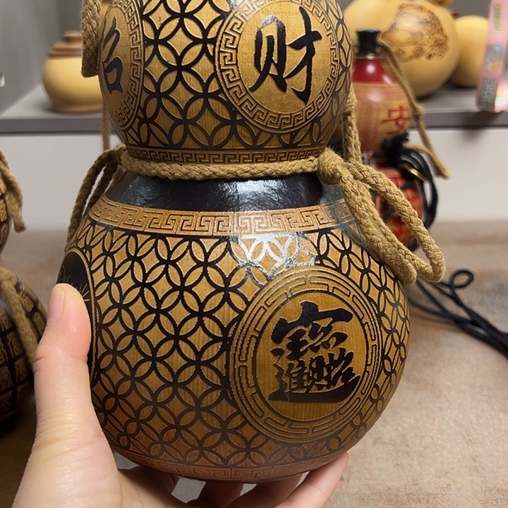 戚***钰来咯摸摸哦哦哦哦哦哦
