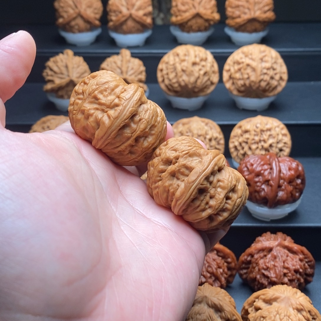 文玩核桃把件44全品平谷元宝