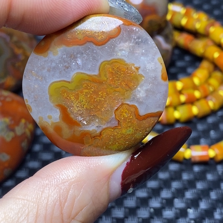 玛瑙/玉髓颈饰未镶嵌