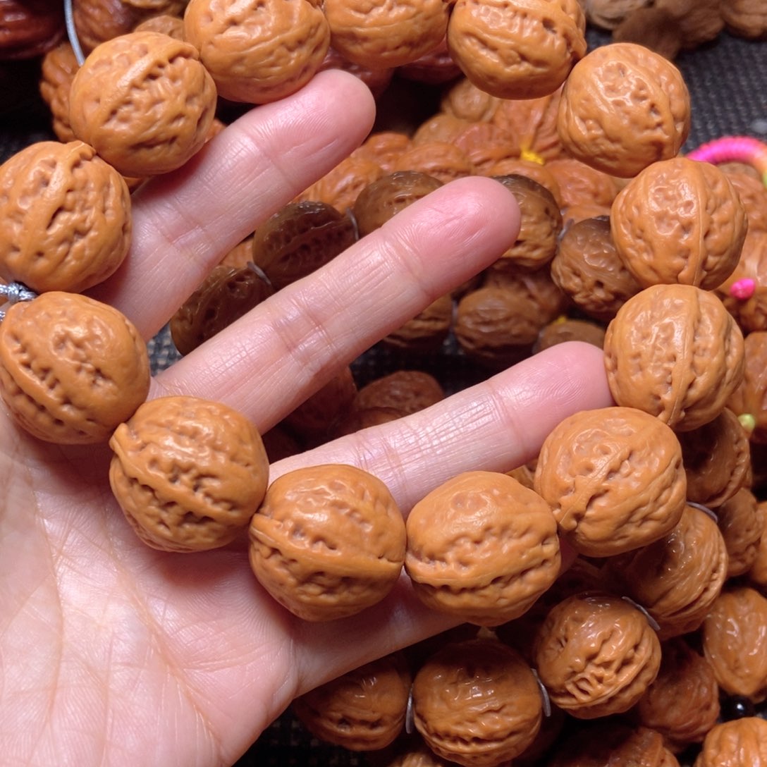 桃核吊坠光头手串