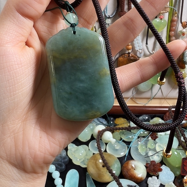 @****蛇纹石玉合金颈饰