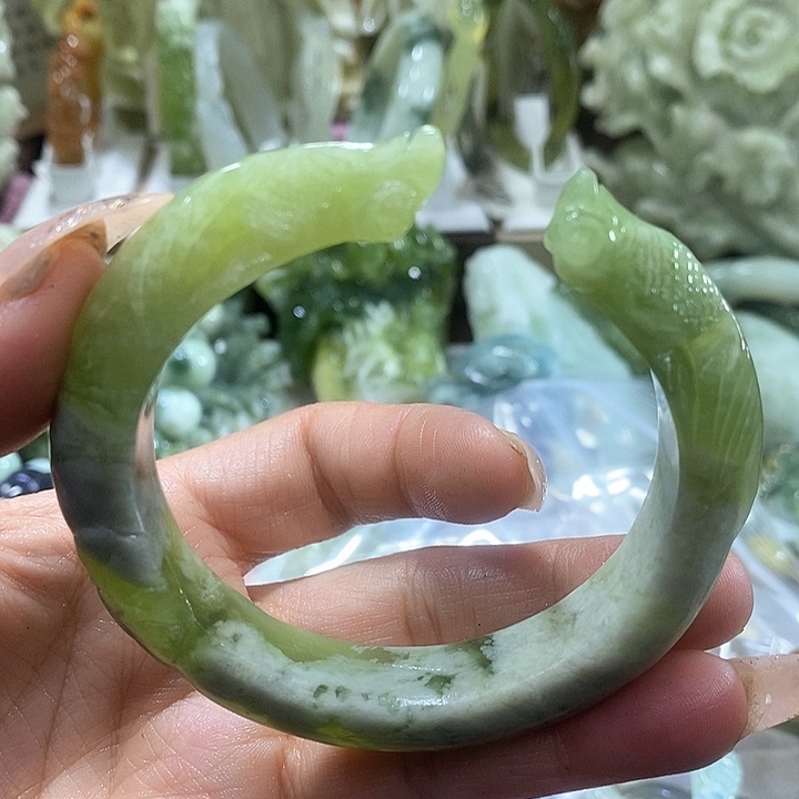 岫玉岫玉手镯未镶嵌