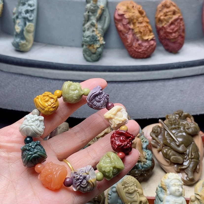 【闪购商品】定制石英质玉吊坠未镶嵌