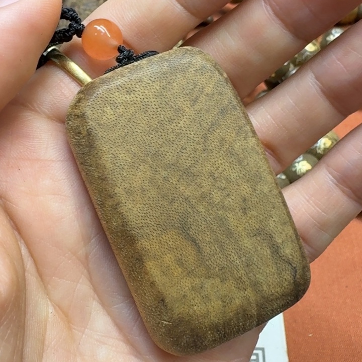 大叶紫檀（黑酸枝木类）