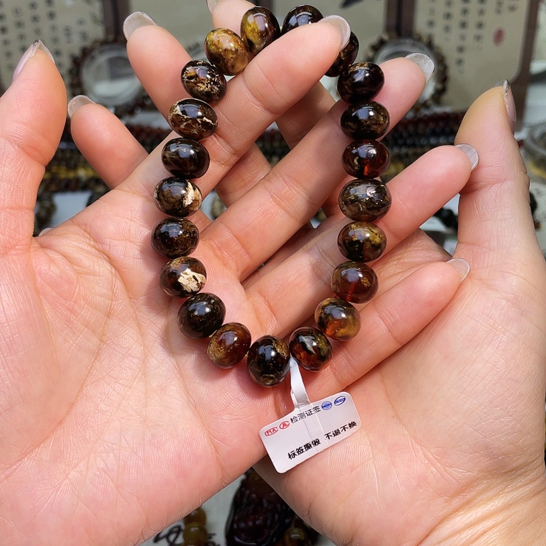 天***云琥珀未镶嵌裸石抚顺琥珀12+