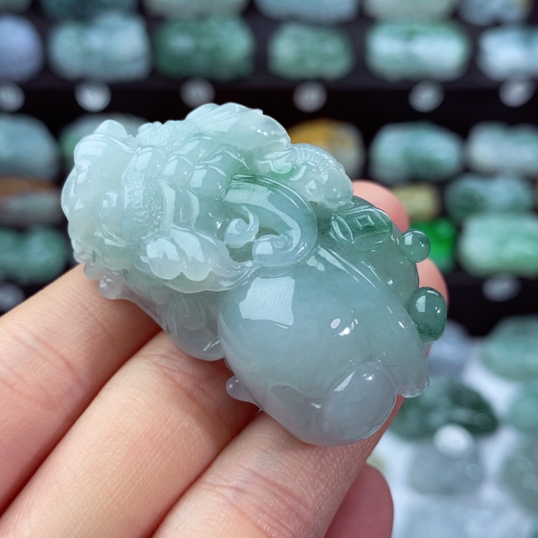 翡翠颈饰未镶嵌天然