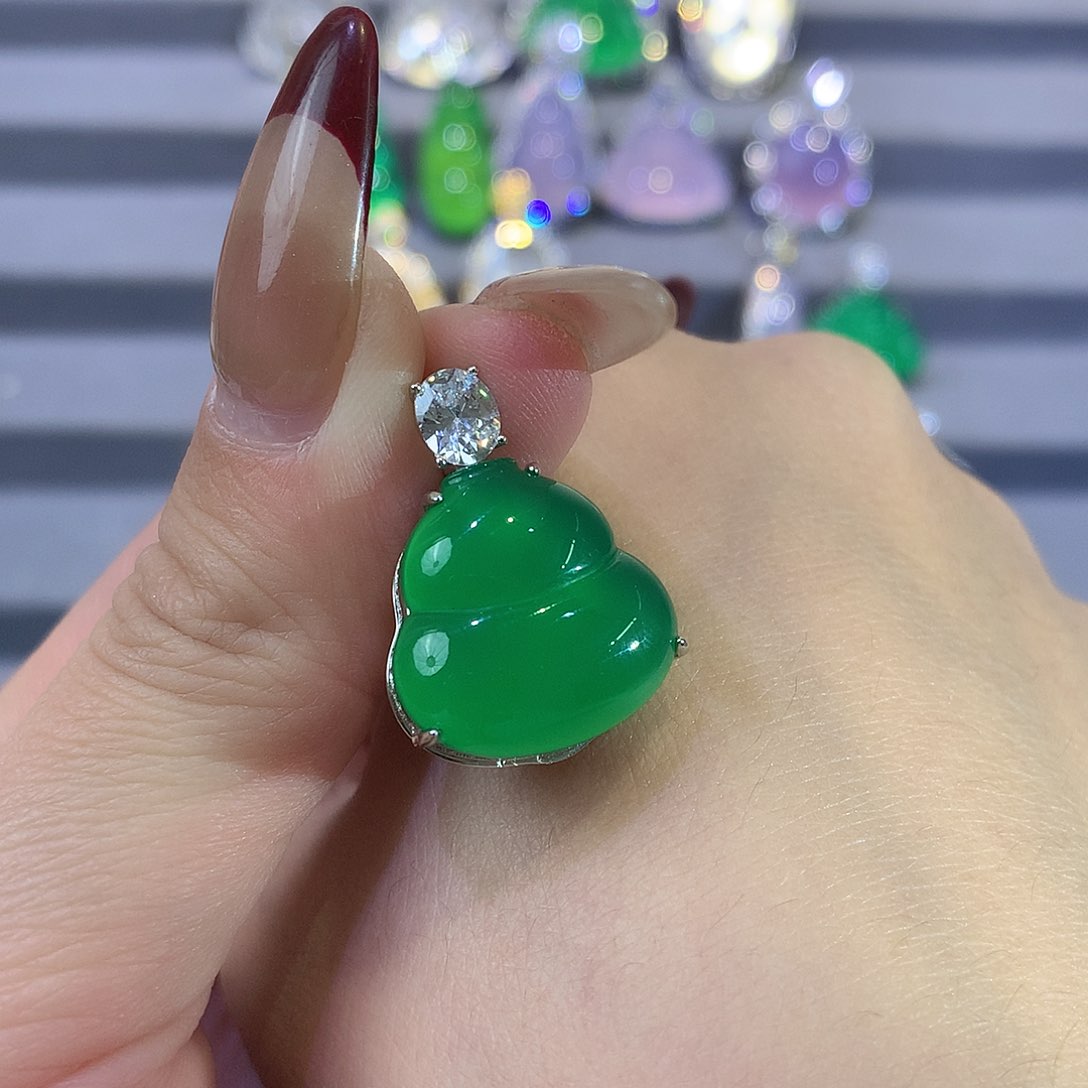 玛瑙/玉髓颈饰银S925镶嵌得****丁