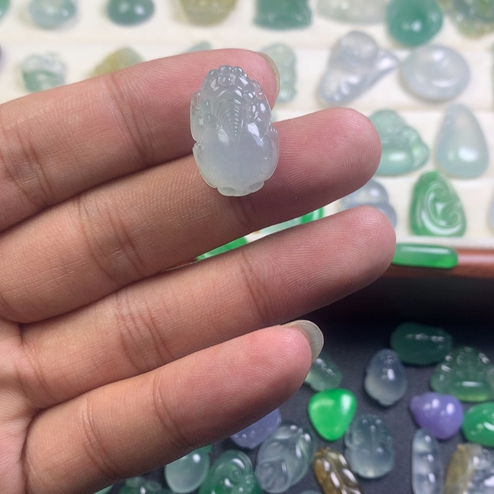 翡翠未镶嵌颈饰翡翠a货缅甸