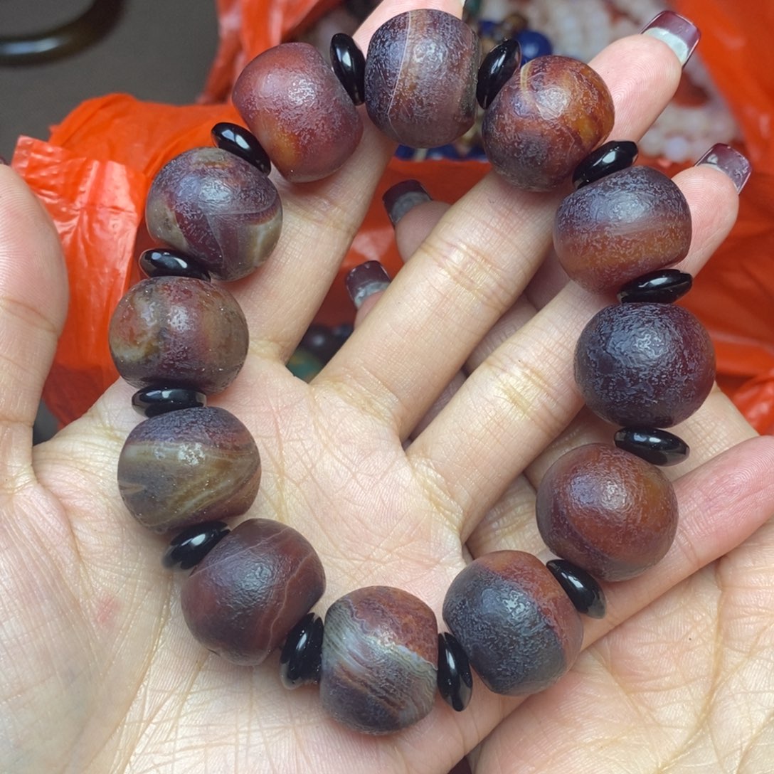 玛瑙/玉髓颈饰未镶嵌