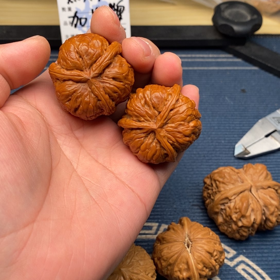 文玩核桃吊坠文玩核桃，压车勿拍