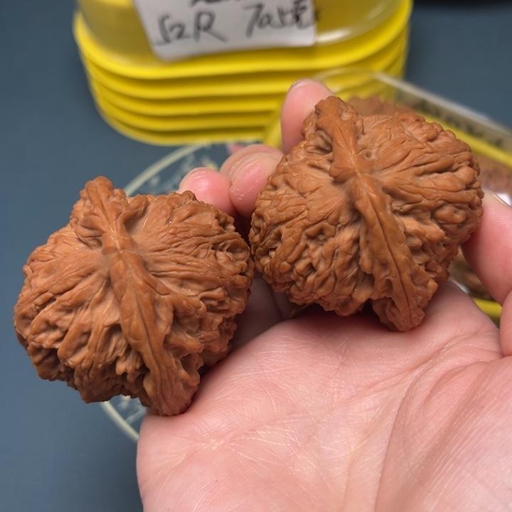 文玩核桃吊坠46-31178-05