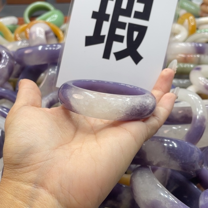 吃***吗石英质玉未镶嵌珠宝奇石