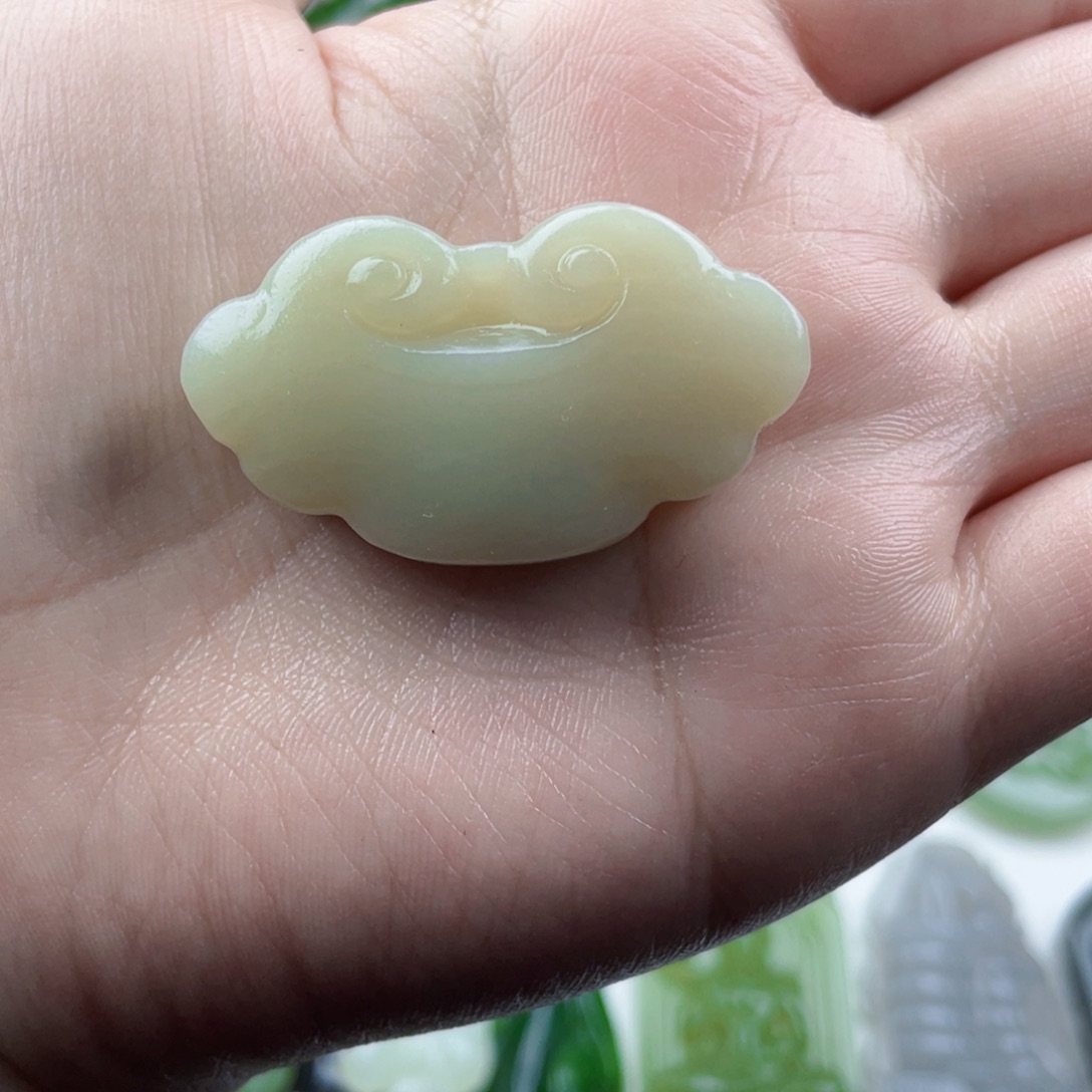 和田玉未镶嵌珠宝半成品