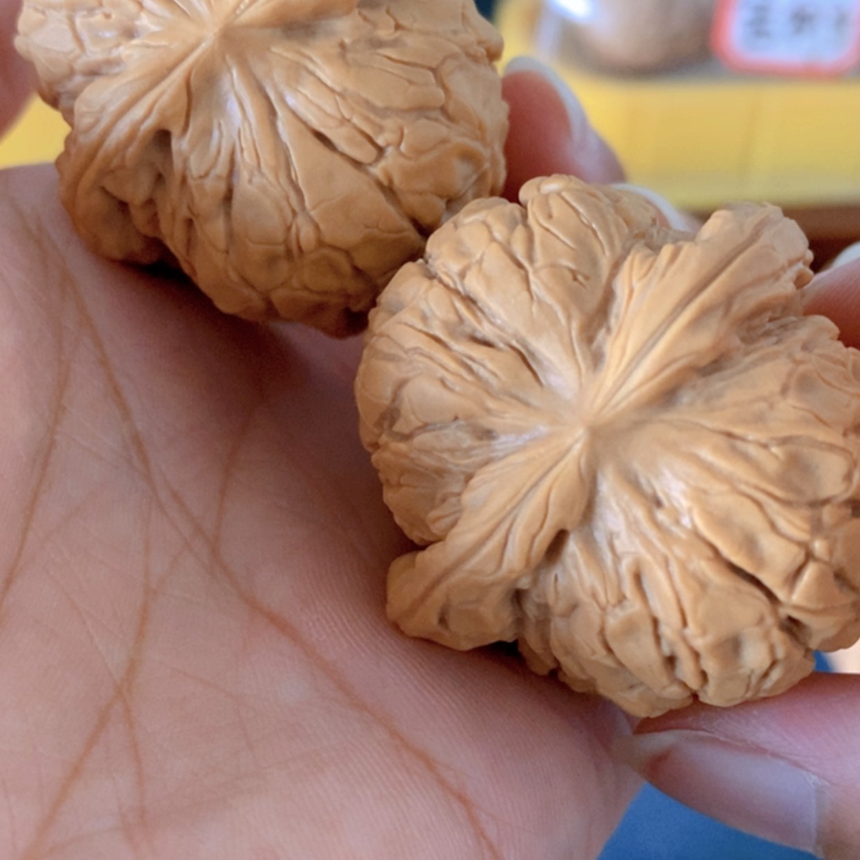 【闪购商品】文玩核桃吊坠生**花甲骨文