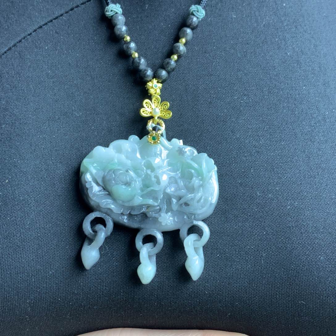 翡翠颈饰未镶嵌翡翠