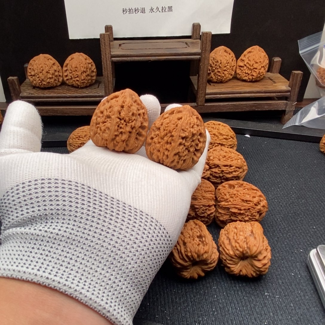 吊坠文玩核桃全品43尺寸高炮拉丝三角南疆石