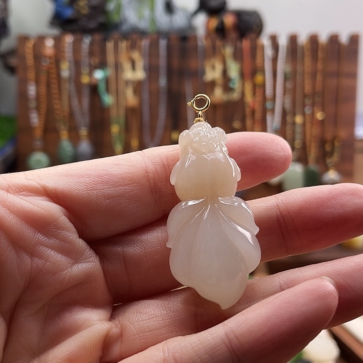 颈饰未镶嵌和田玉