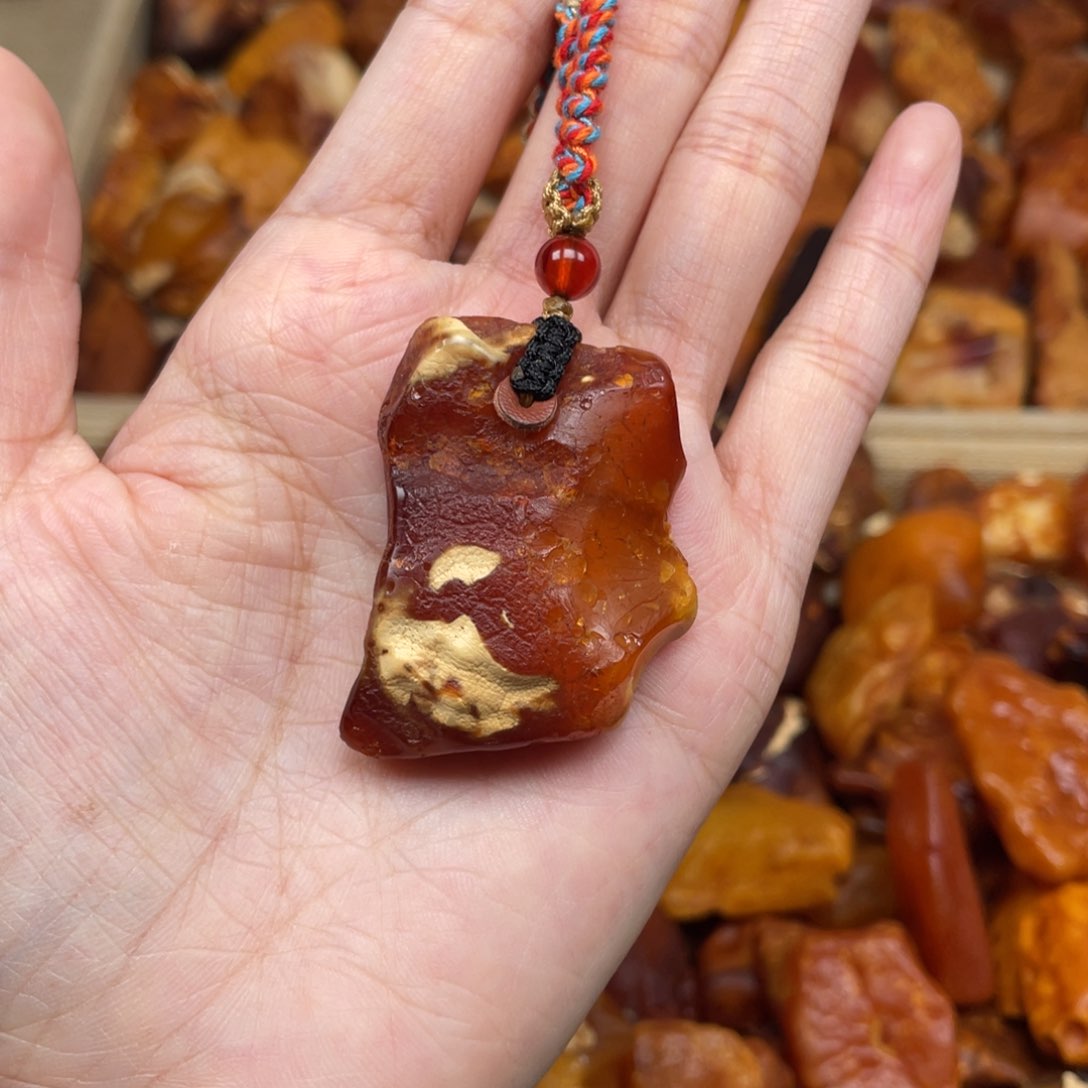 未镶嵌蜜蜡珠宝奇石