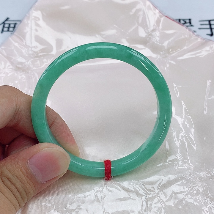 未镶嵌手镯翡翠圈52。4010。1