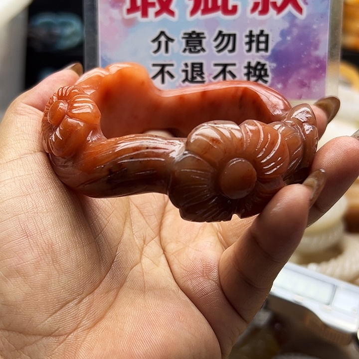 未镶嵌手镯石英岩玉