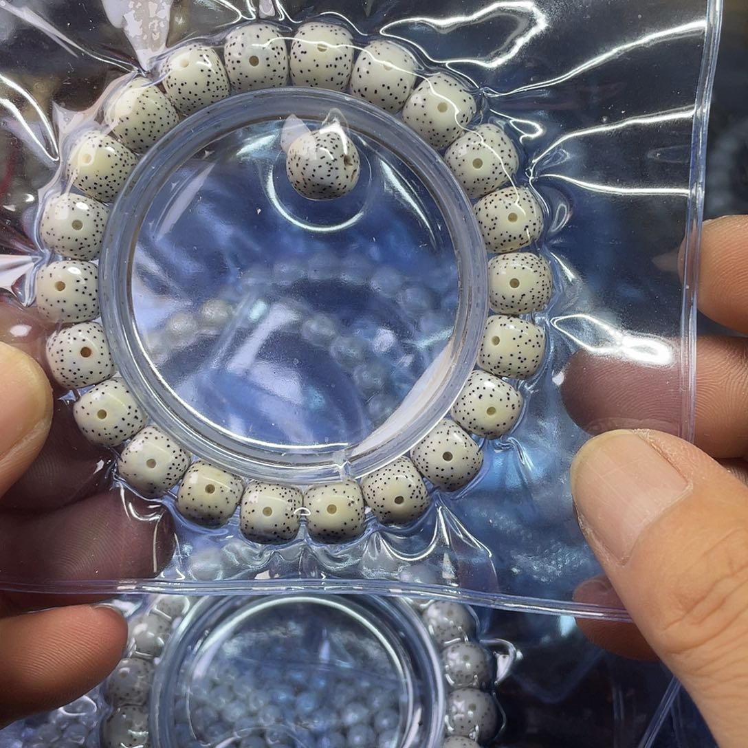 吊坠星月菩提11 10桶手串