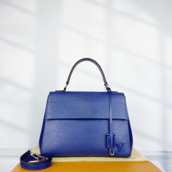 妃鱼/路易威登/95新/包包/市场价20800/250115RN0031