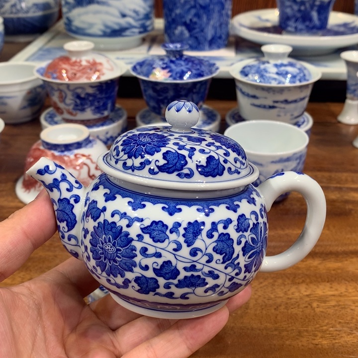 晓月柴窑 缠枝茶壶