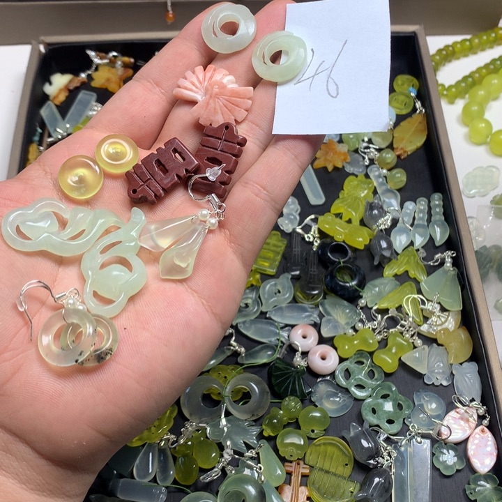 蛇纹石玉耳钉足银镀金镶嵌咿*咿