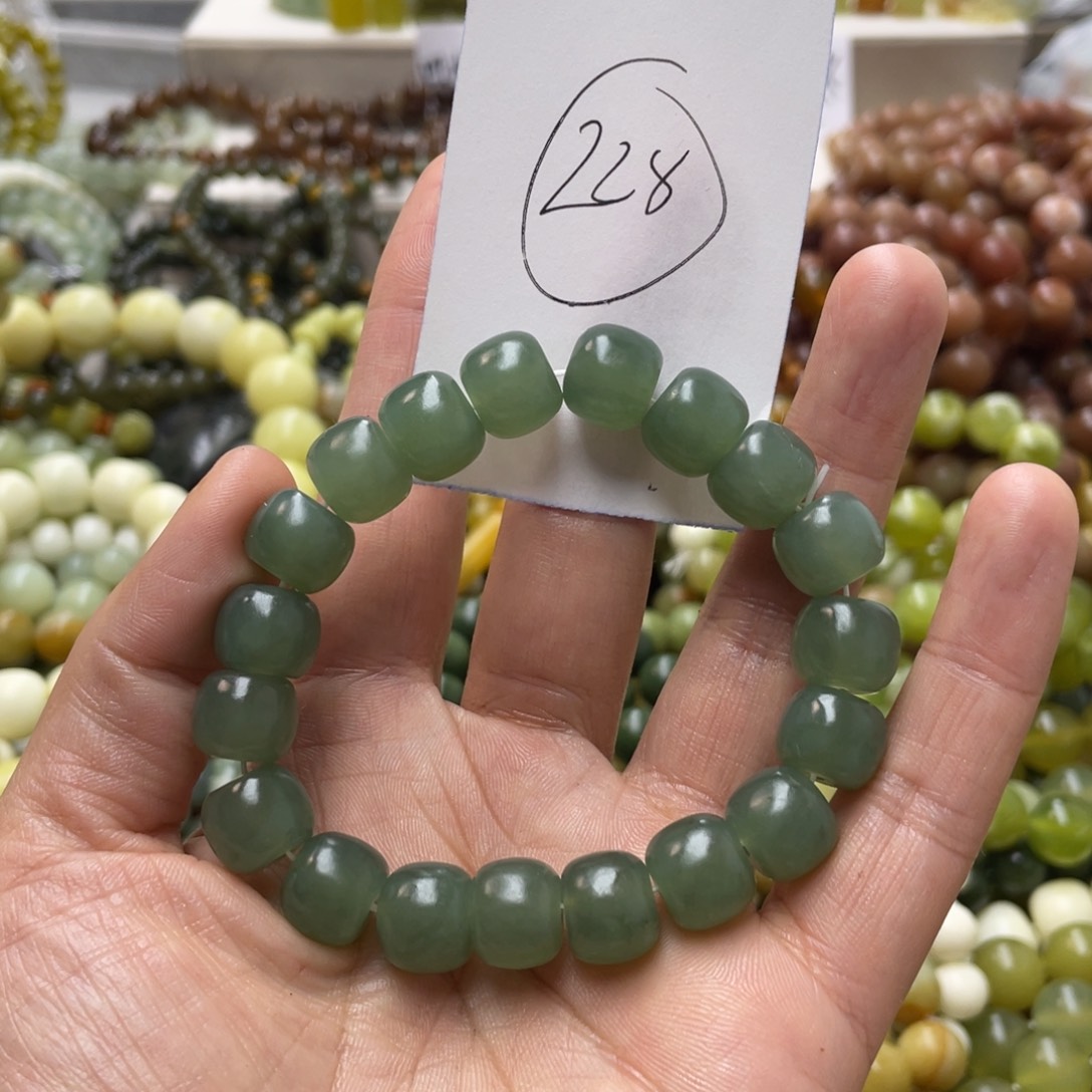 蛇纹石玉手链未镶嵌