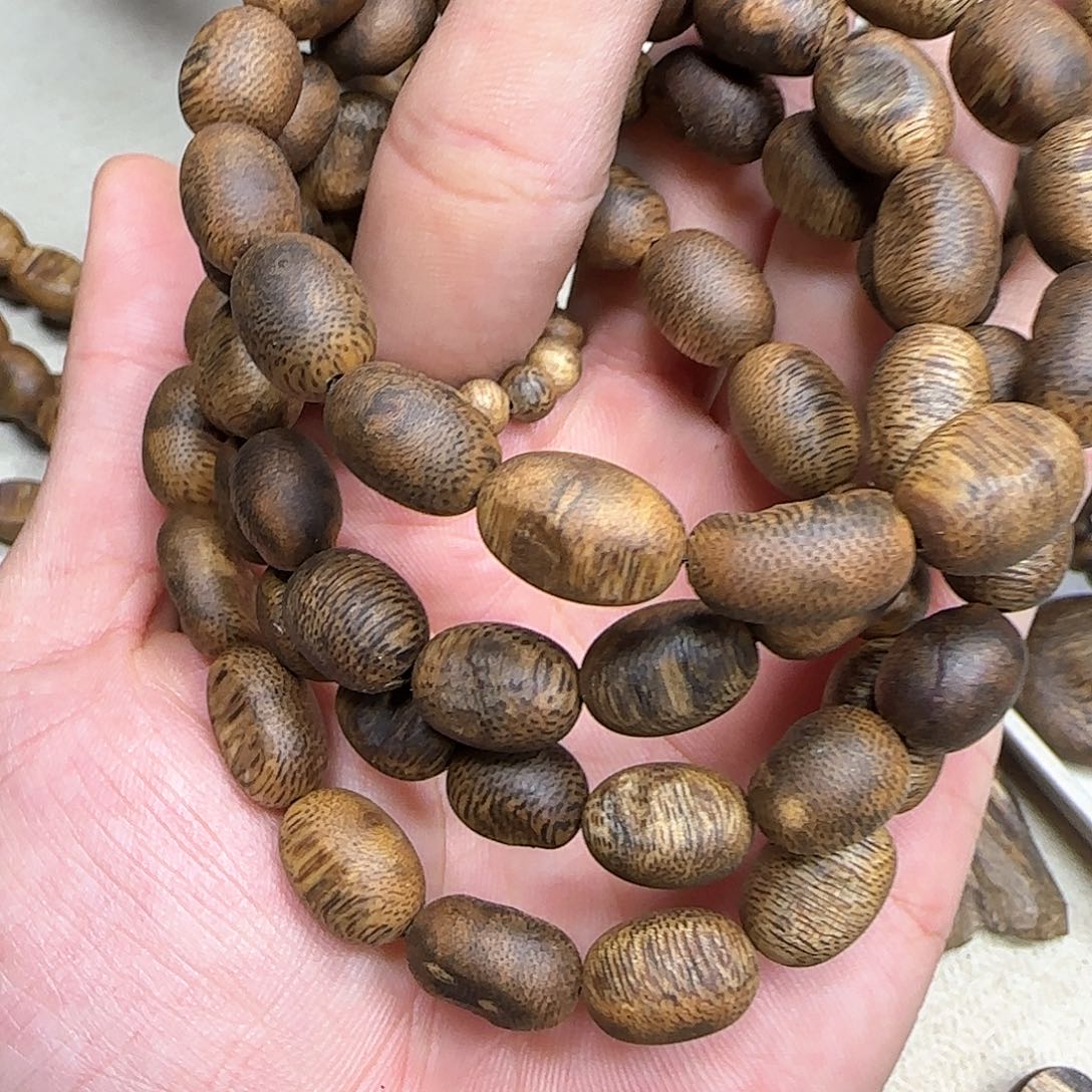 沉香沉香碎屑奇楠沉香留疤单圈乌身6g多样性发一条