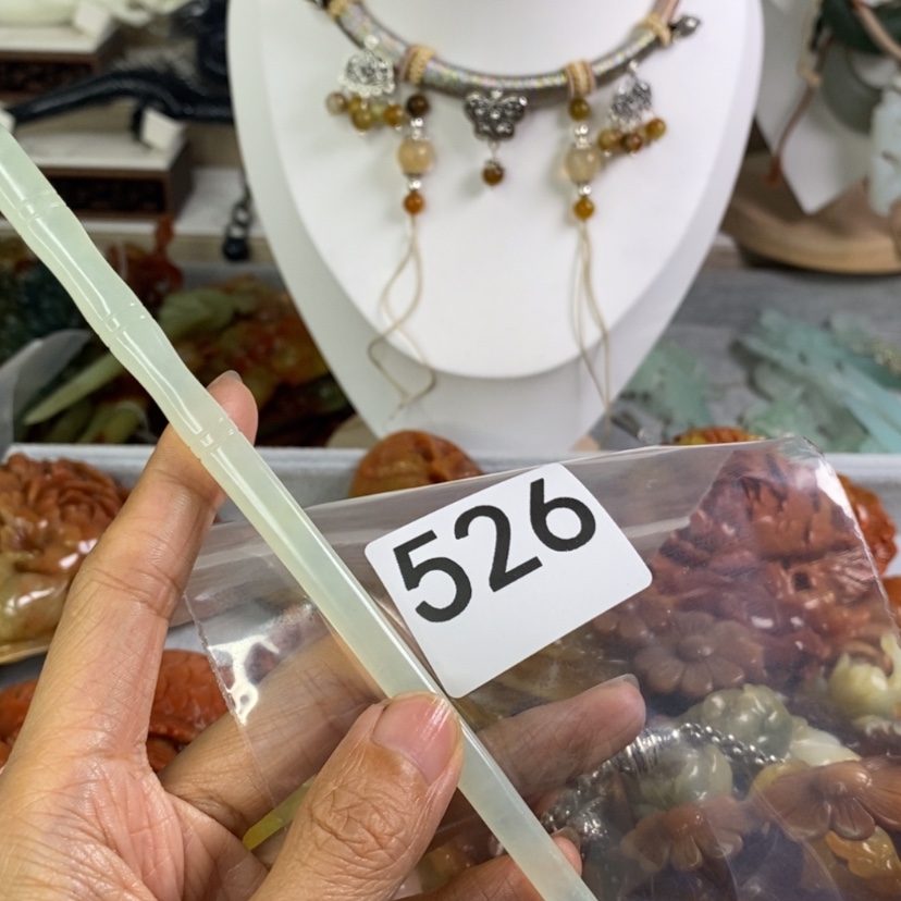【闪购商品】岫玉颈饰未镶嵌?***i发簪