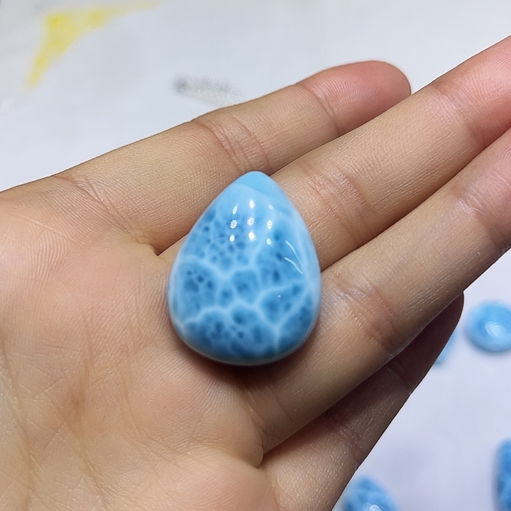 未镶嵌颈饰水晶我***球