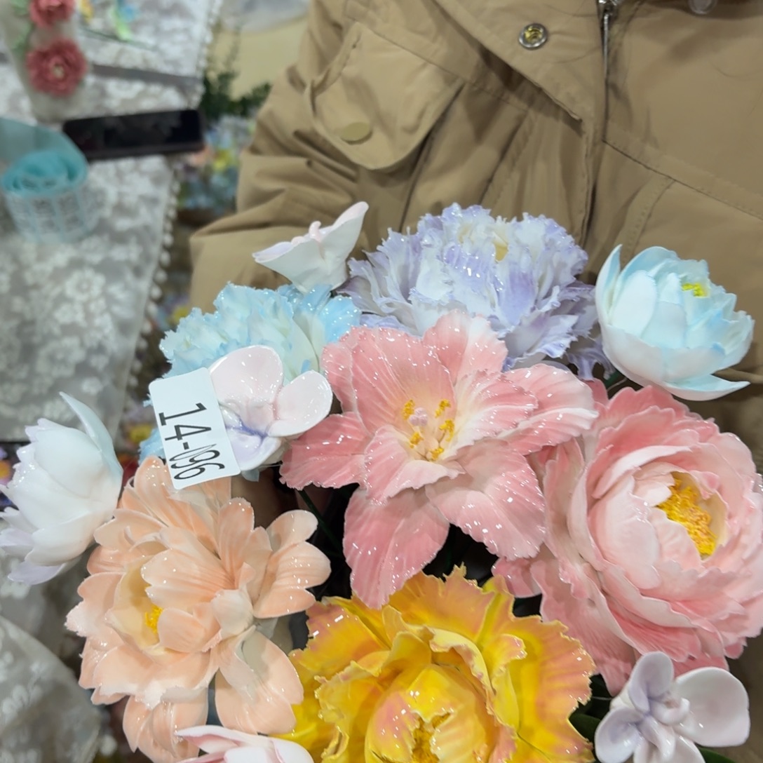 陶瓷花，20元发货，退款拉黑，1496